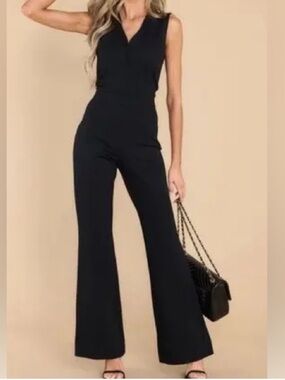 Spanx The Perfect Sleeveless Jumpsuit in black | size large
